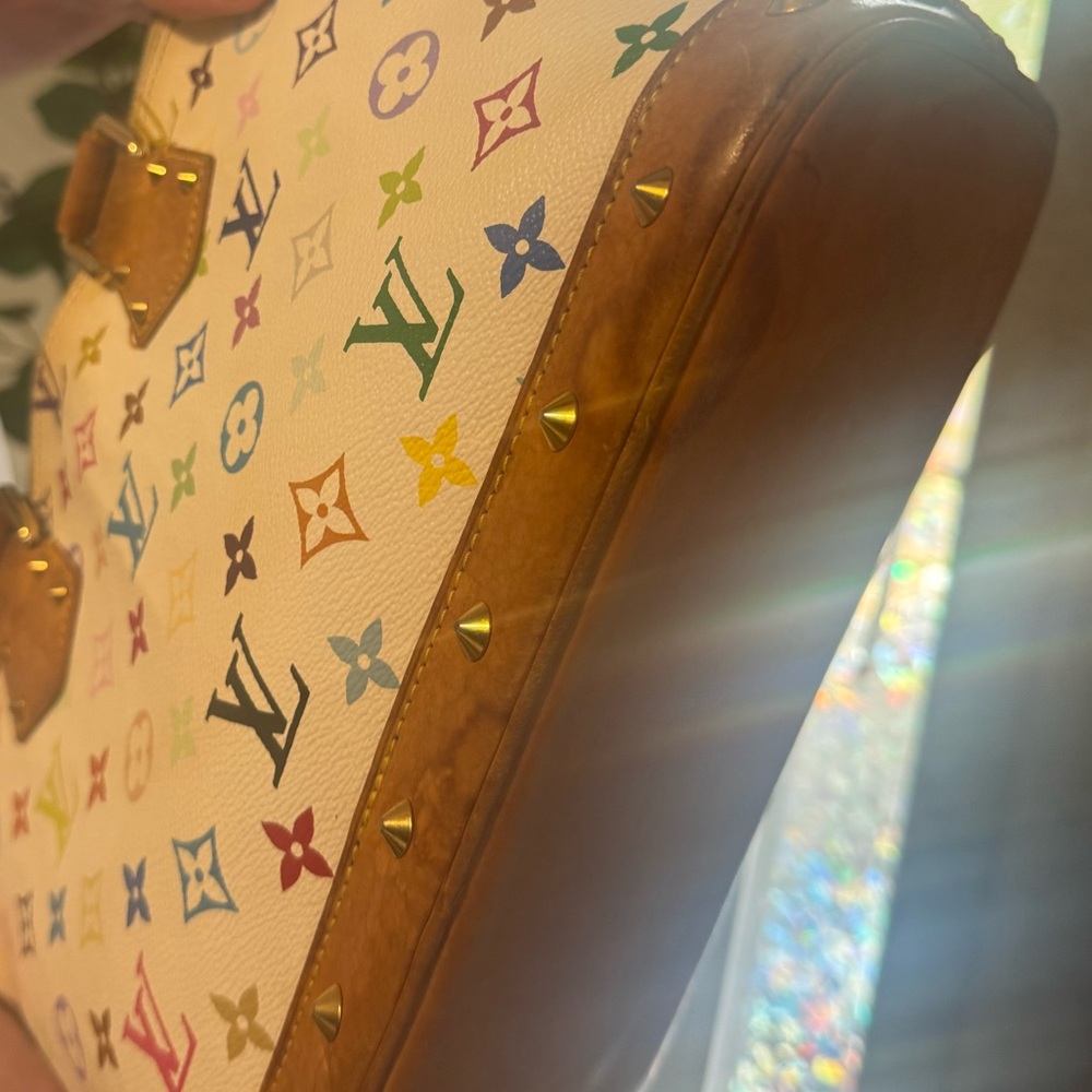 Louis Vuitton Alma Murakami w/ COA🔐 - Picture 10 of 14
